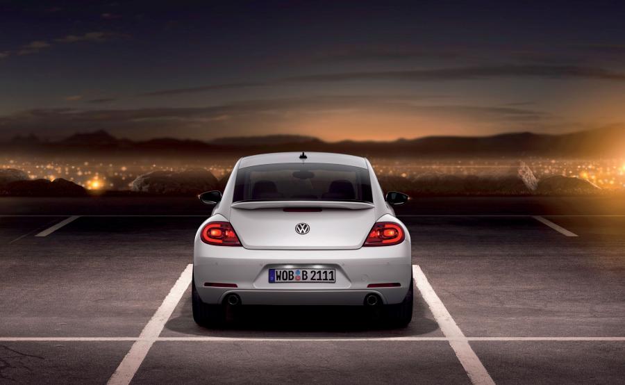  Volkswagen Beetle 2011 года  (фото 14 из 16)